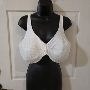 Playtex Lace Full Coverage Underwire Bra in Ivory